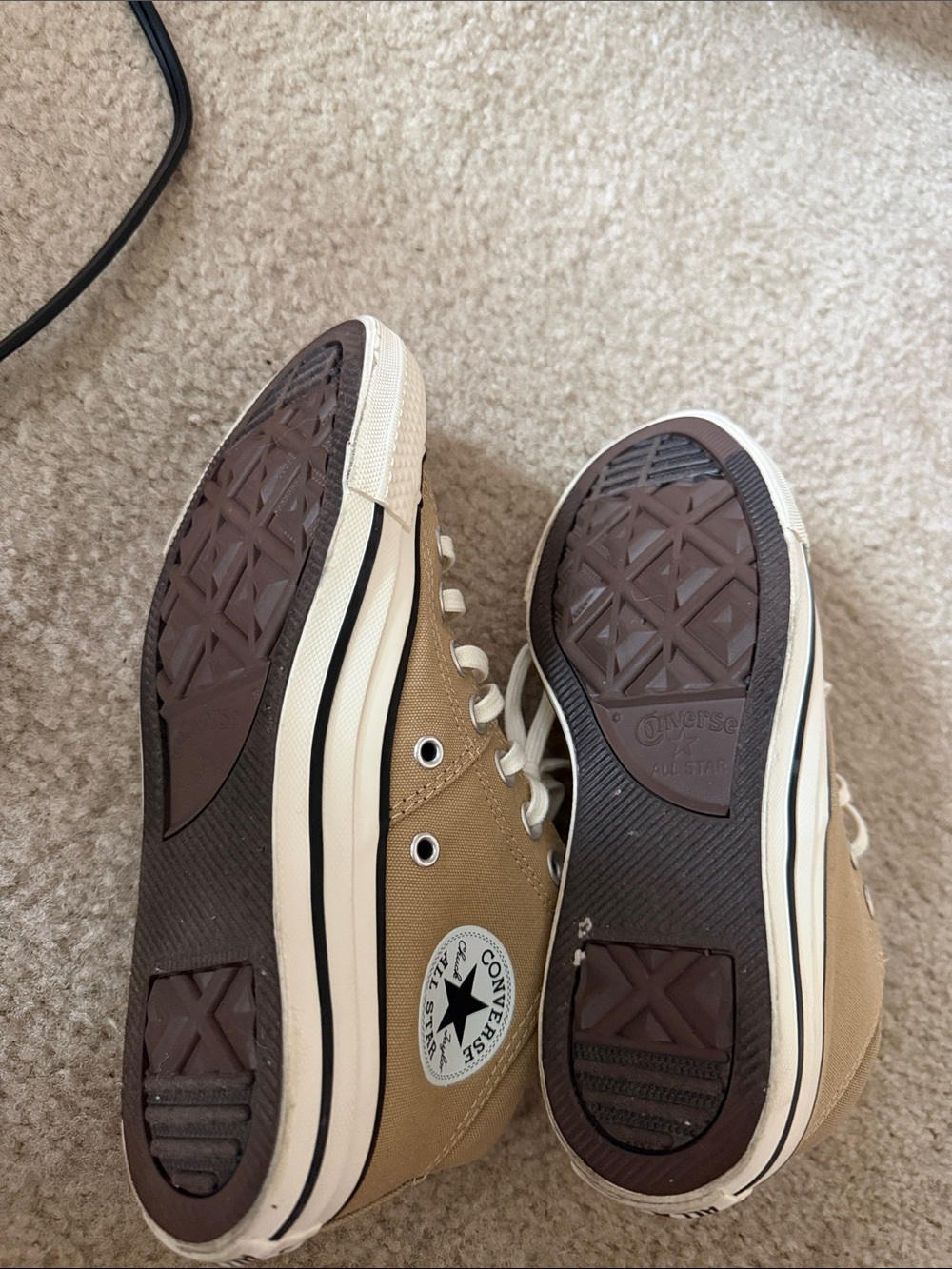 Converse - Picture 4 of 7